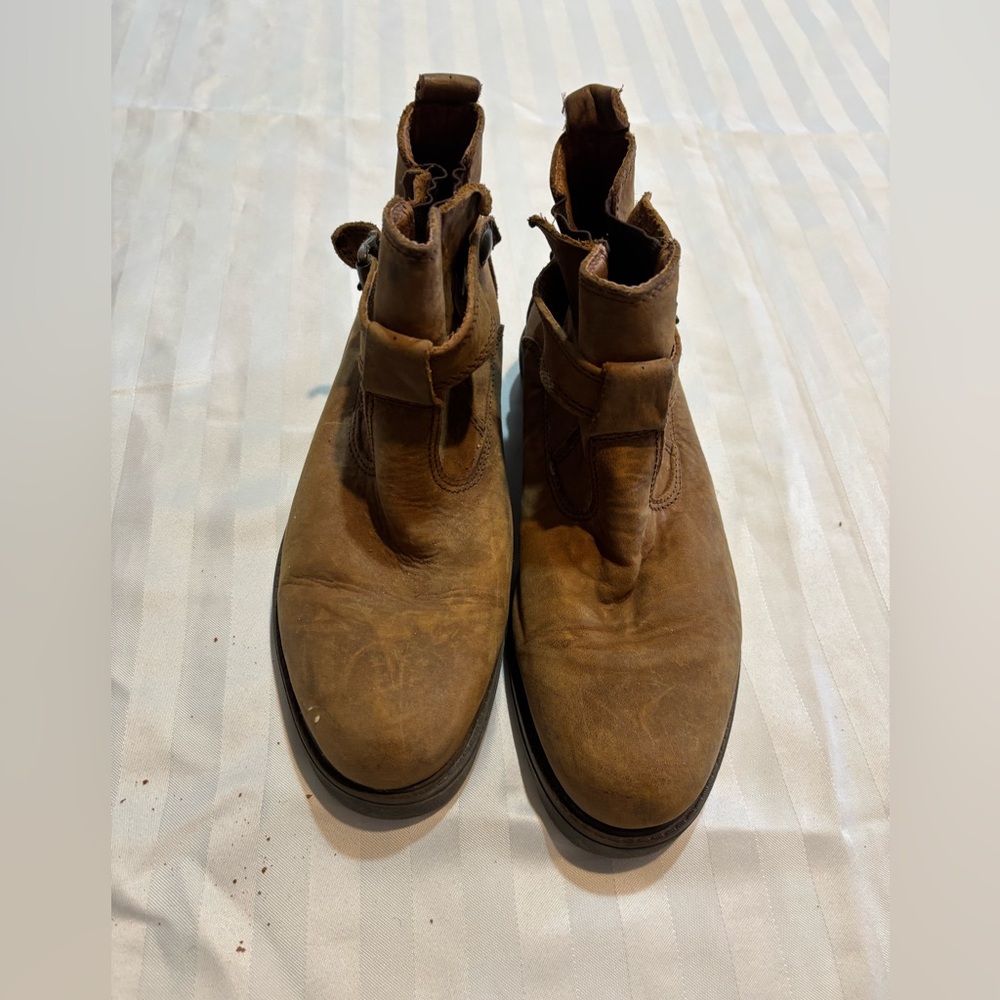 Aerosoles Womens 8 1/2 B Brown Ankle Boots With Buckle (Good Condition)